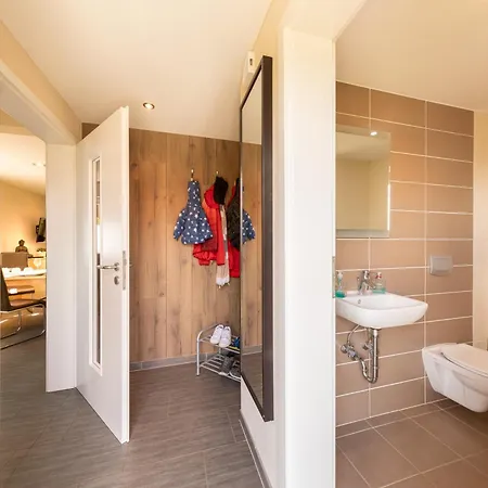 Arisa Iii بيت للعطل هاسلفيلد