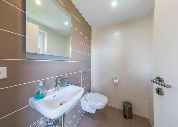 Arisa Iii بيت للعطل